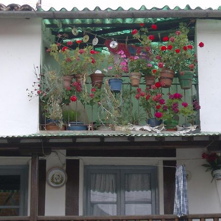 Hotel Rural Carlos I Garganta la Olla Exterior photo